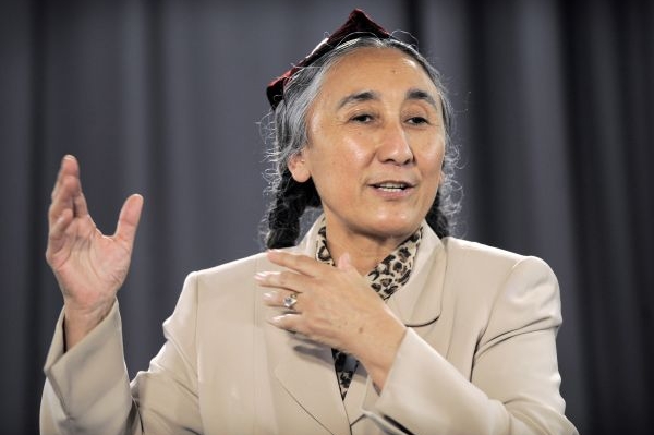 Ujgurská vůdkyně leží Číňanům v žaludku. Ujgurská vůdkyně leží Číňanům v žaludku.